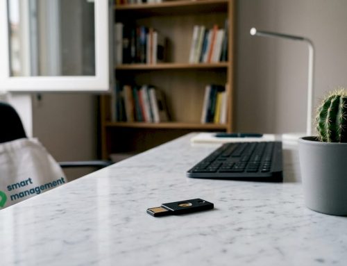 Asegurar redes sociales con autenticación física